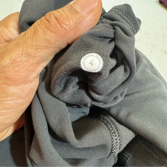 134. Lululemon Align High Rise Crop 17" in Graphite Grey - Picture 8 of 11